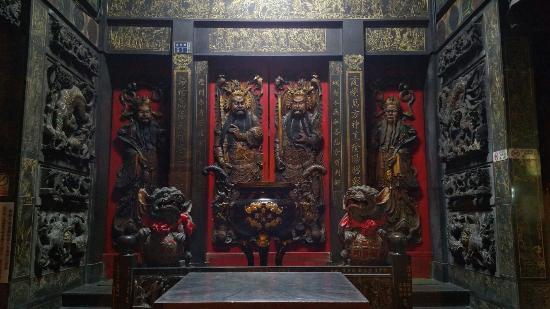 Xiahai Chenghuan Temple